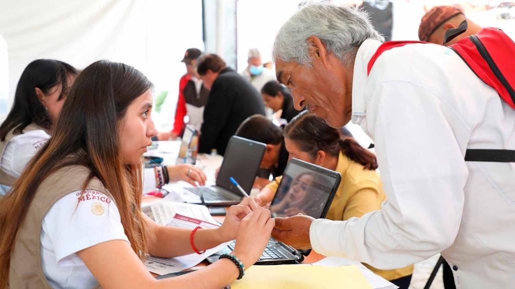 Adelantan entrega de apoyos a adultos mayores en Edomex: Conoce las fechas