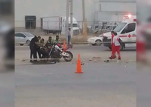 Muere al chocar con su motocicleta deportiva contra un tráiler