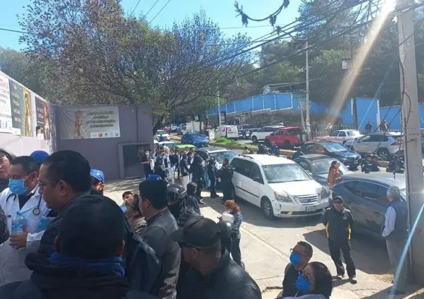 Impiden padres de familia desalojo de casa hogar en Naucalpan