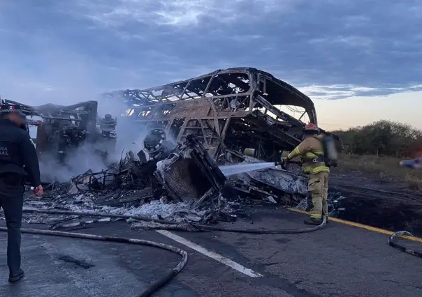 22 muertos y 20 heridos deja accidente de autobús de pasajeros de Sinaloa