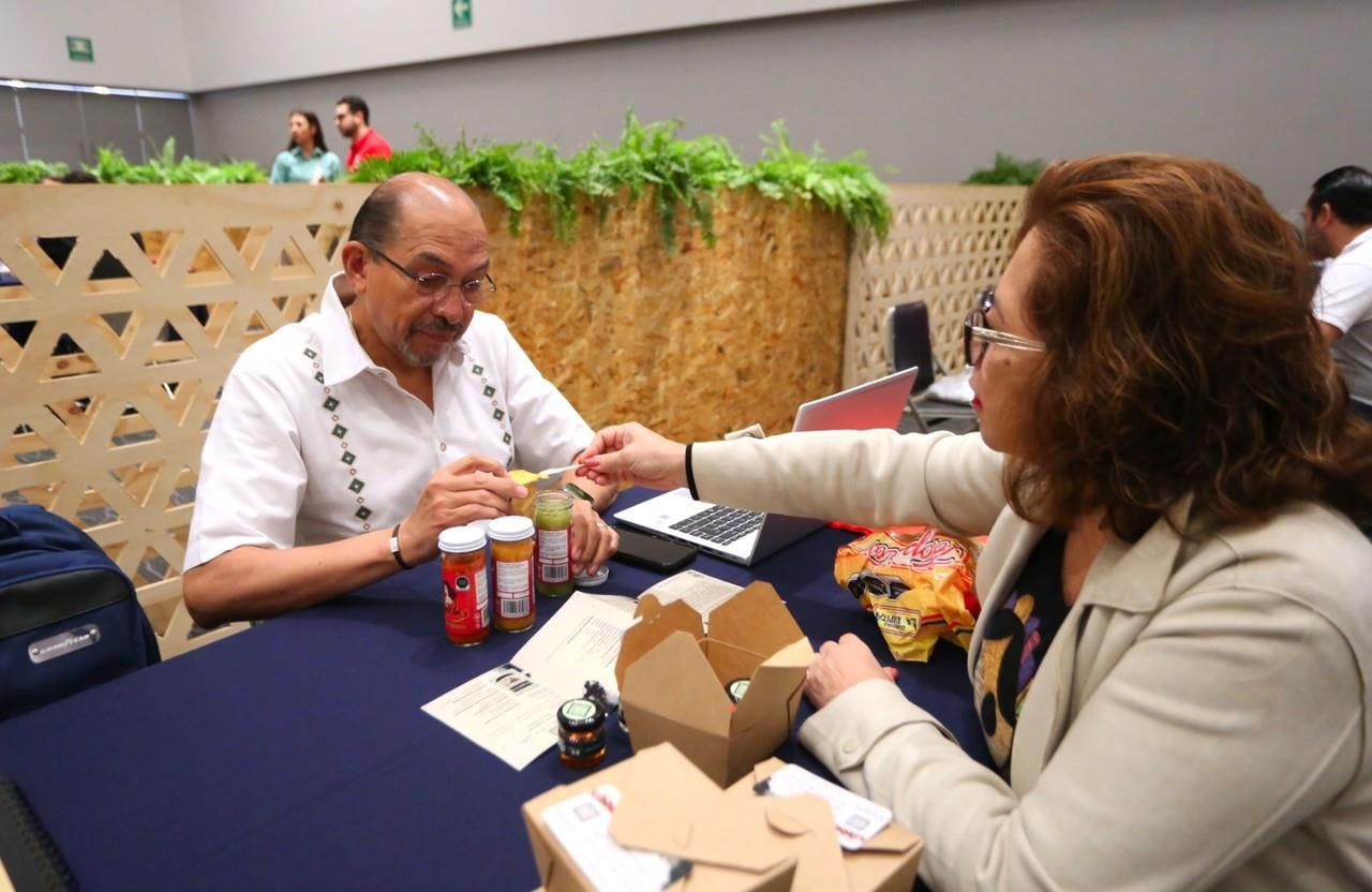 Unas 150 empresas participaron en el Encuentro de Negocios CCMX  donde tuvieron la oportunidad de presentar sus productos a empresas como Kekén y Bepensa.- Foto de Sefoet