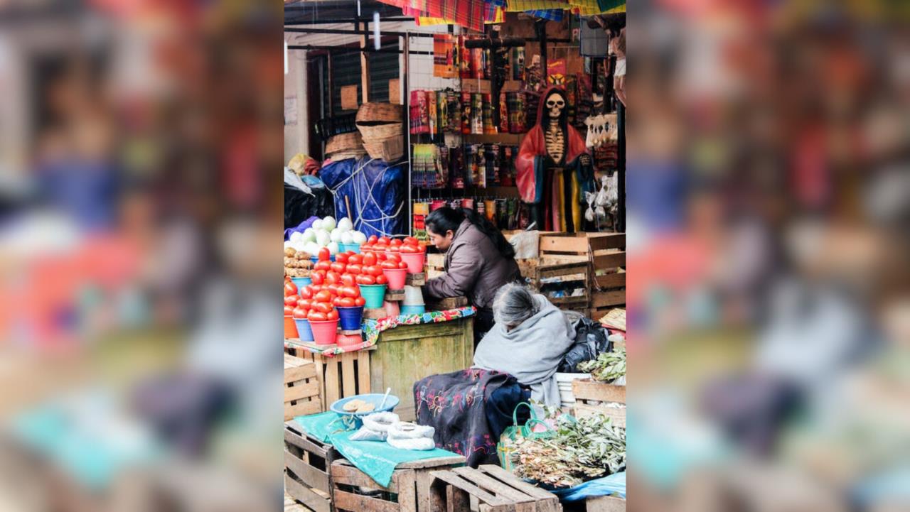 La tasa mensual de nacimientos y cierres por cada 10 mil establecimientos fue de 61 y 71, respectivamente / Foto: Lan Yao
