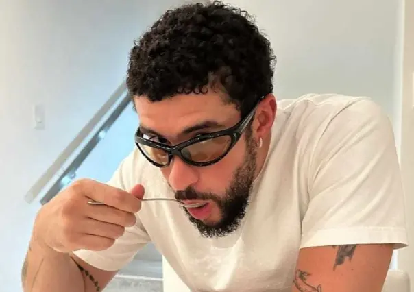 Bad Bunny enciende las redes con fotos desde la bañera