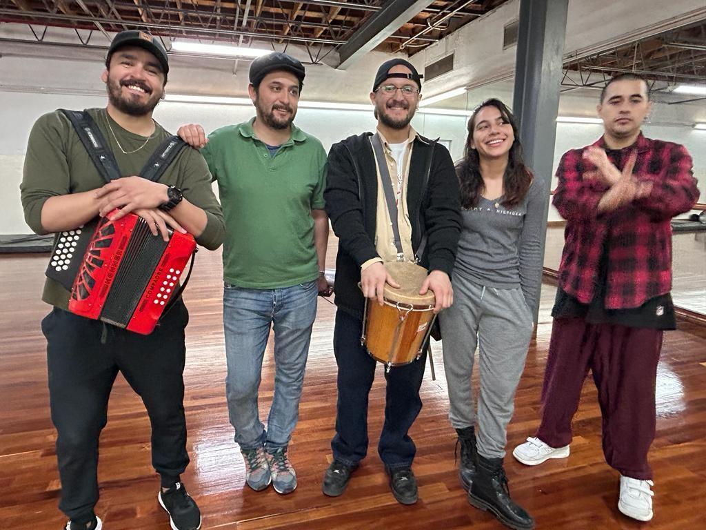 En escena usted podrá ver las actuaciones de seis grandes actores, bajo la dirección de Víctor Hernández. Foto: Rosy Sandoval.