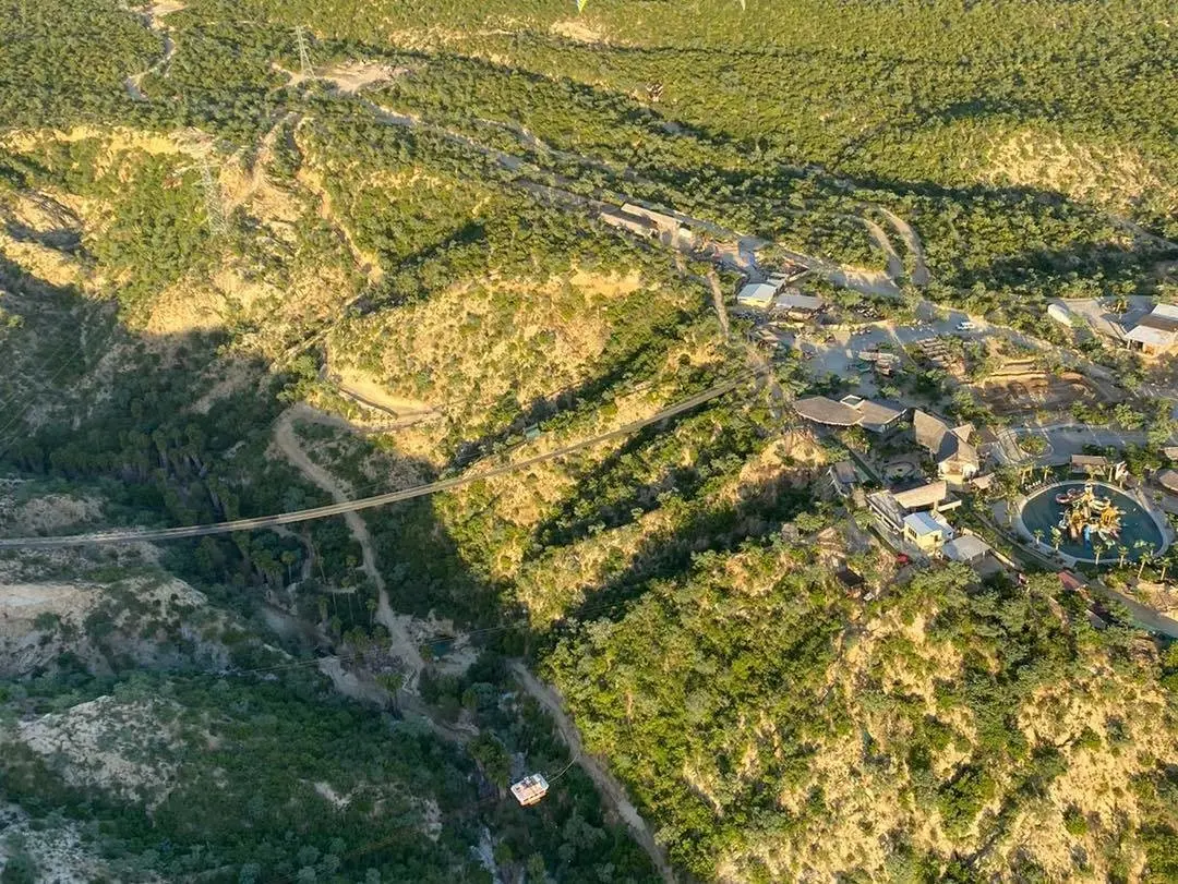 Conoce el puente colgante de madera más largo del mundo en Los Cabos