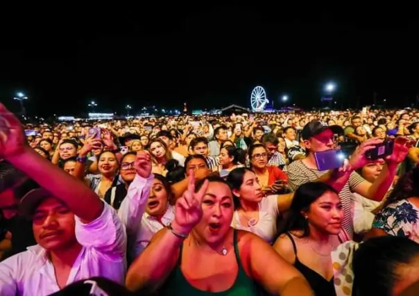 Carnaval de Mérida: La Arrolladora Banda El Limón reúne a más de 40 mil personas