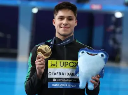 Gana Osmar Olvera oro para México en trampolín