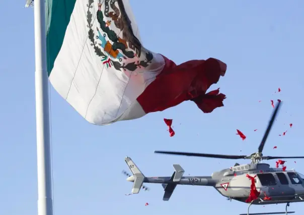 VIDEO: Captan a helicóptero destruir accidentalmente la bandera de México