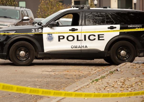 Policías fuera de servicio matan a dos hombres en Nebraska, Estados Unidos