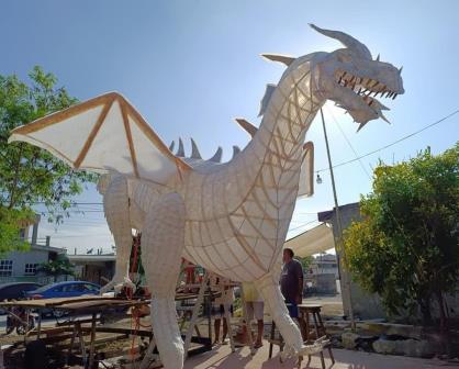 Animales gigantes acompañarán el derrotero del Carnaval de Dzilam de Bravo 2024