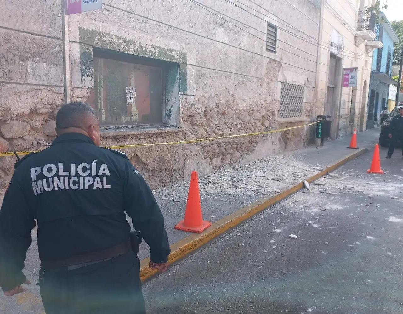 Predio del Centro de la Ciudad colapsa y deja un herido. Foto: Redes Sociales