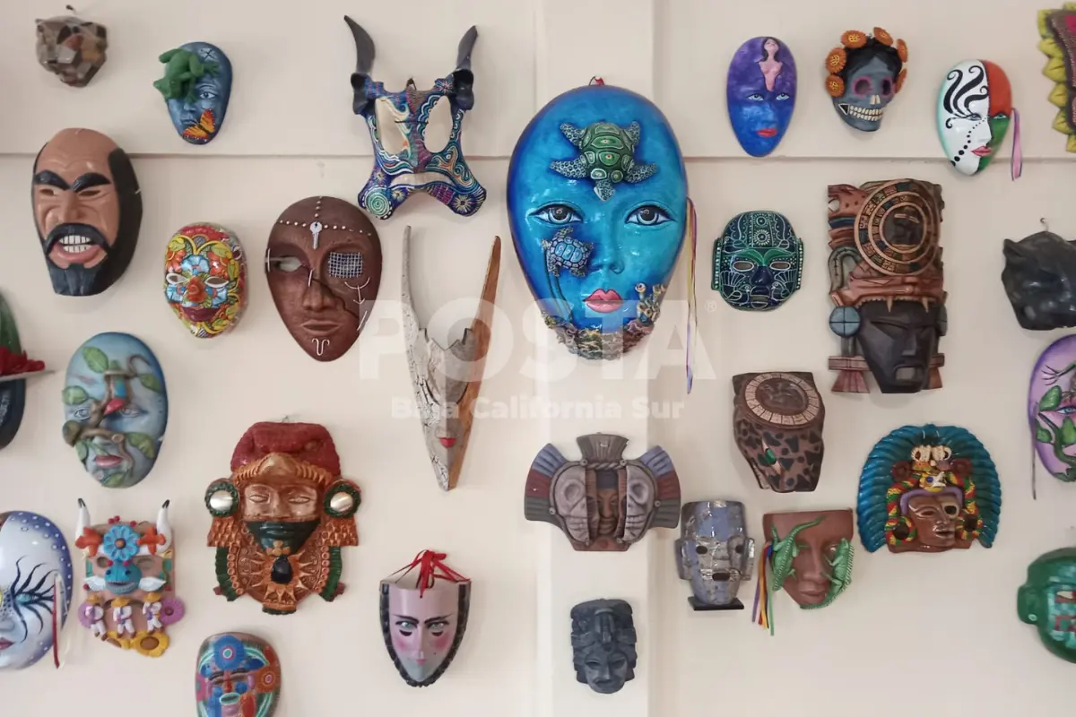 Colección de máscaras del restaurante El Zarape. Foto: Irving Thomas / POSTA BCS