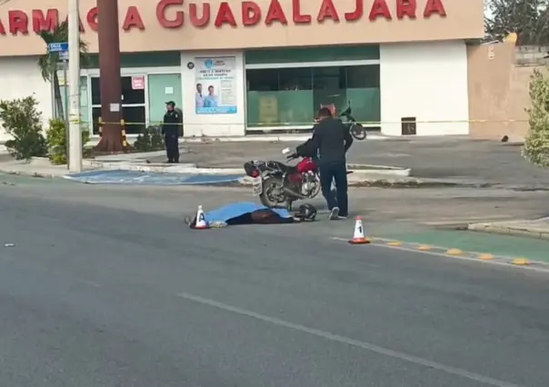 Motociclista fallece instantanéamente al derrapar su motocicleta