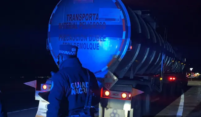 Cae conductor por transporte ilícito de combustible en la Matehuala-Saltillo