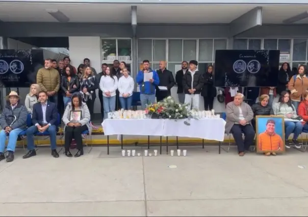 Rinden homenaje póstumo a Luka y Gael en CBTIS 130