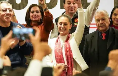 Claudia Sheinbaum recibe constancia como candidata presidencial por el PT