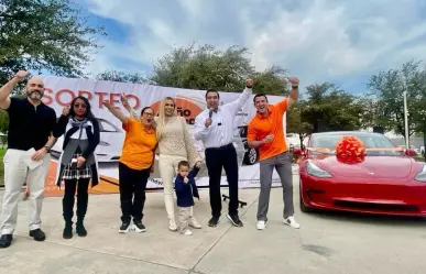 Santa Catarina premia a ganadores de autos Tesla por pagar el Impuesto Predial