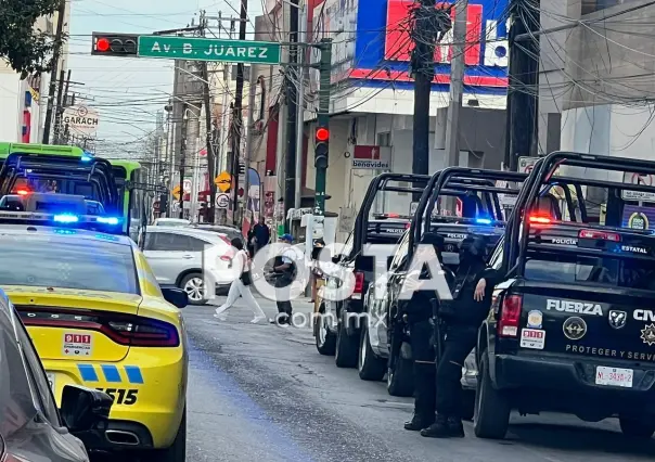 Tras ejecución, realizan operativo en centro de Monterrey