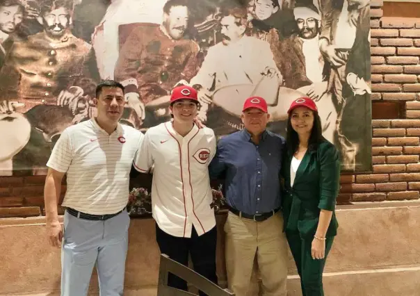 Firma pelotero de Los Cabos Ichiro Cano con Reds de Cincinnati