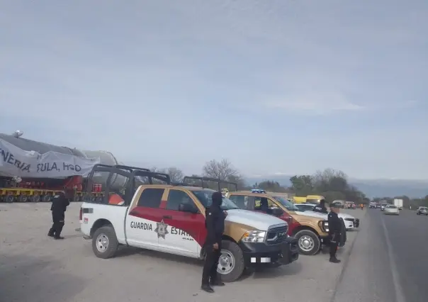 Abren circulación en la carretera federal 101, avanzan con calderas