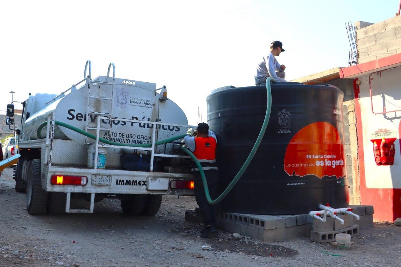 Santa Catarina atiende la escasez de agua con tanques estratégicos