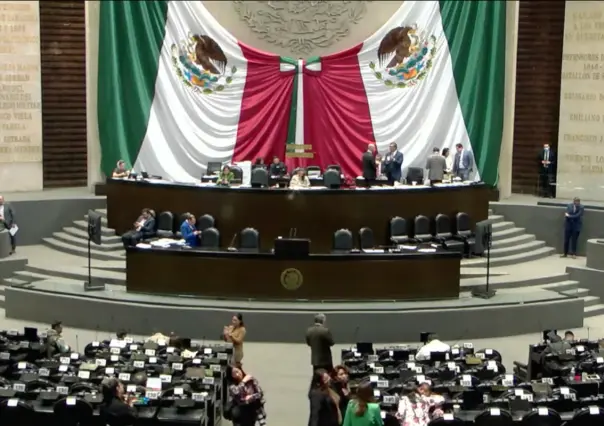 Iniciativas de reforma de AMLO inician proceso en Cámara: turnadas a comisiones