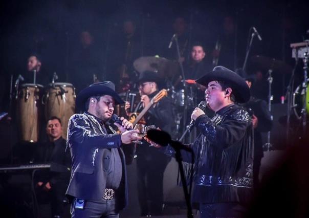 Arranca “Prófugos del Anexo” en el Carnaval de Mazatlán (VIDEO)