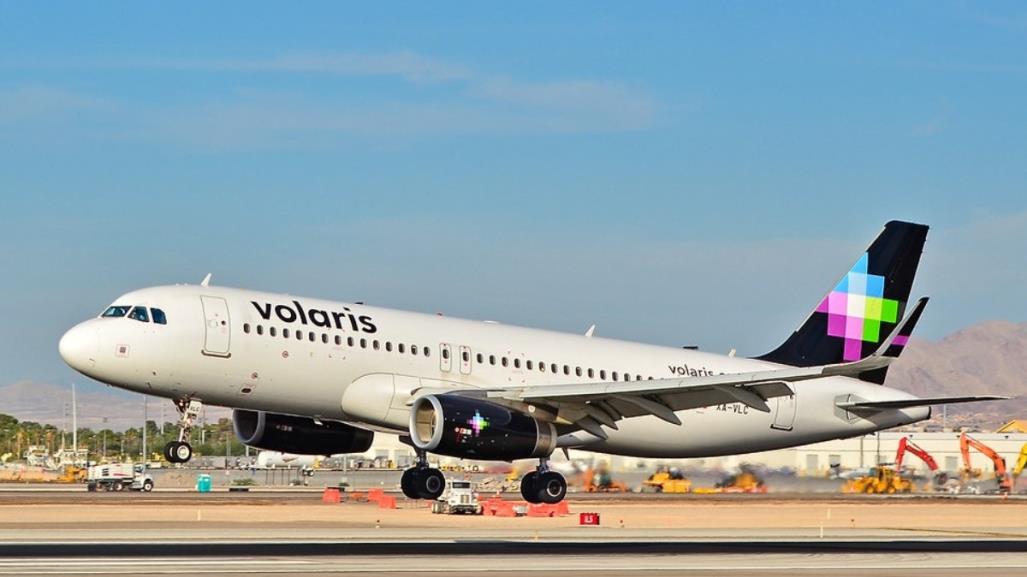 Mujer pierde la vida en pleno vuelo y provoca un aterrizaje de emergencia