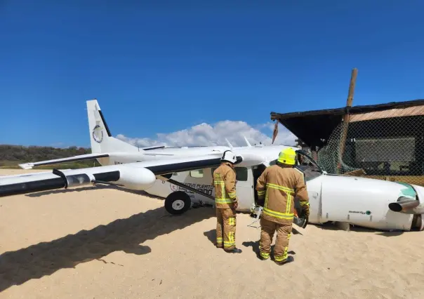 Avioneta cae en Puerto Escondido; hay un muerto y 5 lesionados (VIDEO)