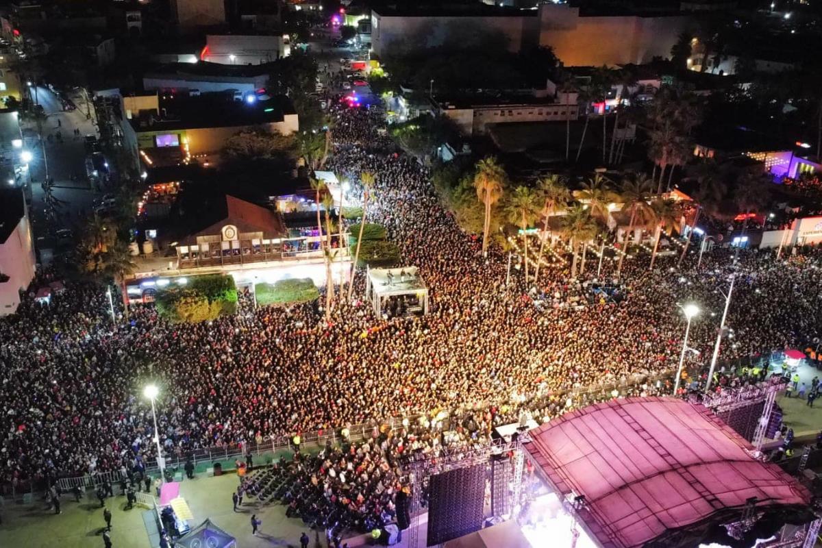 Vibran más de 45 mil almas con la Banda MS en el carnaval de La Paz