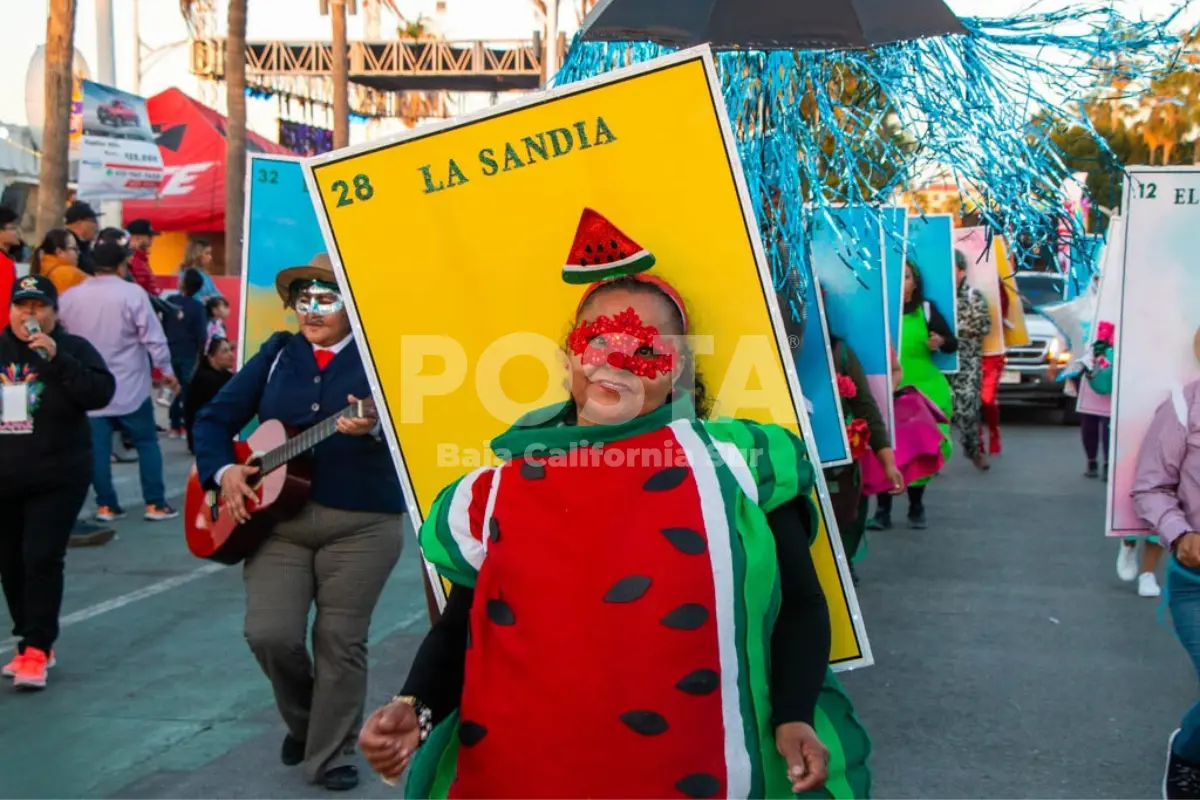 La lotería humana se robó la atención de los asistentes. Foto: Alberto Cota / POSTA BCS