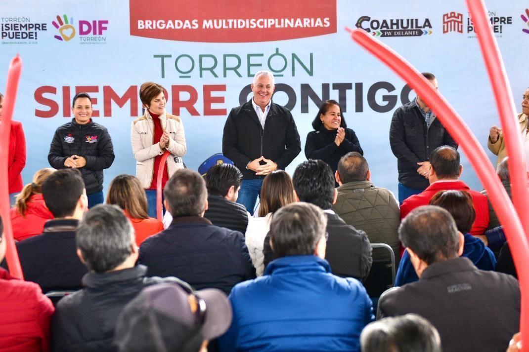 El alcalde estuvo en la colonia Nueva Merced. (Fotografía: Gobierno de Torreón)