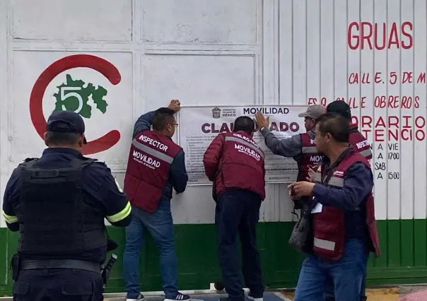Clausuran tres negocios de grúas y depósitos de vehículos clandestinos