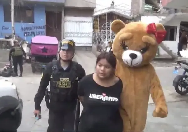 Policía vestido de osita cariñosita atrapa a narcomenudista en Perú | VIDEO