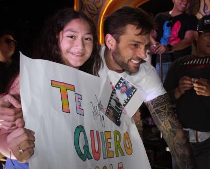 Nicola Porcella estuvo presente en el último paseo del carnaval de Umán