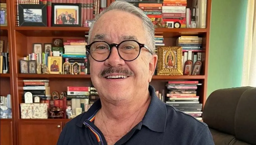 Pedrito Sola tuvo que pagar $75,000 pesos por su equivocación. Foto: Instagram