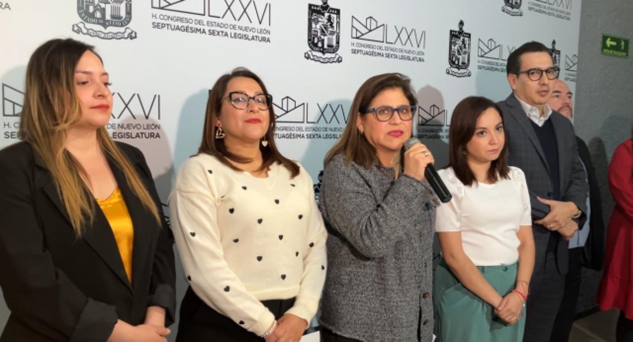 En rueda de prensa, la vocera oficial de la bancada de Movimiento Ciudadano, Sandra Pámanes Ortiz, indicó que consideran que es muy positivo este acto. Foto: Armando Galicia