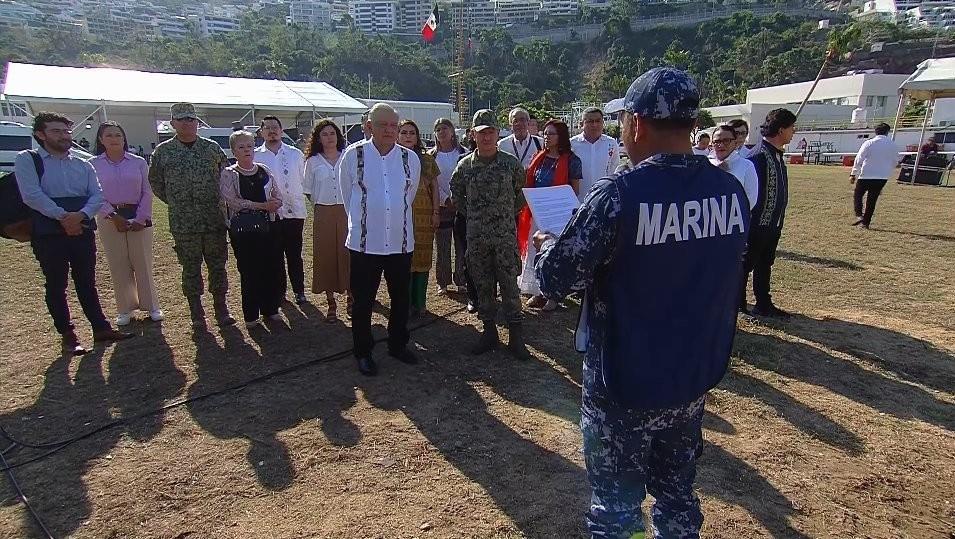 AMLO da su bendición a sacerdotes que buscan la paz con el crimen  organizado