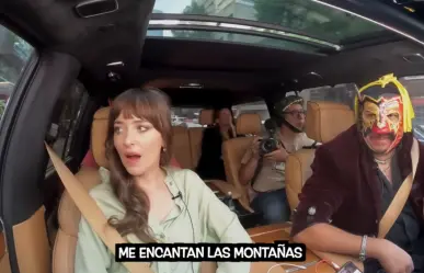 Dakota Johnson se pasea con Escorpión Dorado por la CDMX