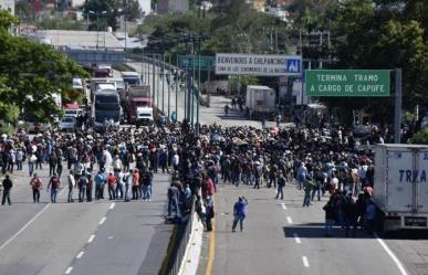 “Bloqueo de transportistas tiene propósito politiquero”: AMLO