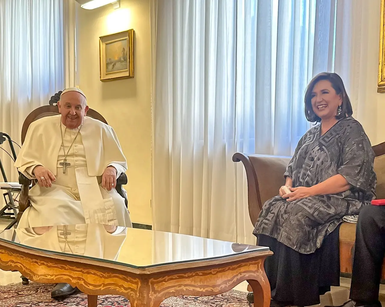 Xóchitl con el Papa Francisco | Fuente: X @XochitlGalvez