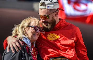 Travis Kelce dona otros 100 mil dólares para víctimas del tiroteo en Kansas City