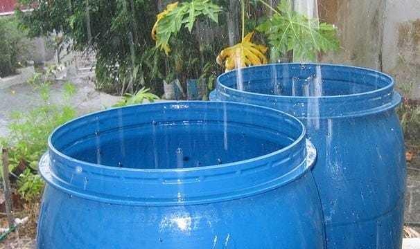 Metepec: Aprovechan la lluvia para recolectar agua. Foto: Especial