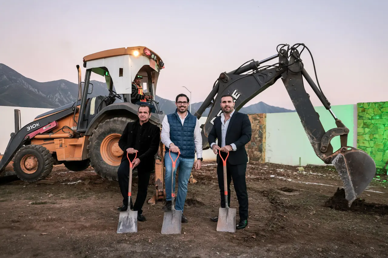 Plaza en El Barrial, Santiago beneficia a vecinos con nuevo gimnasio