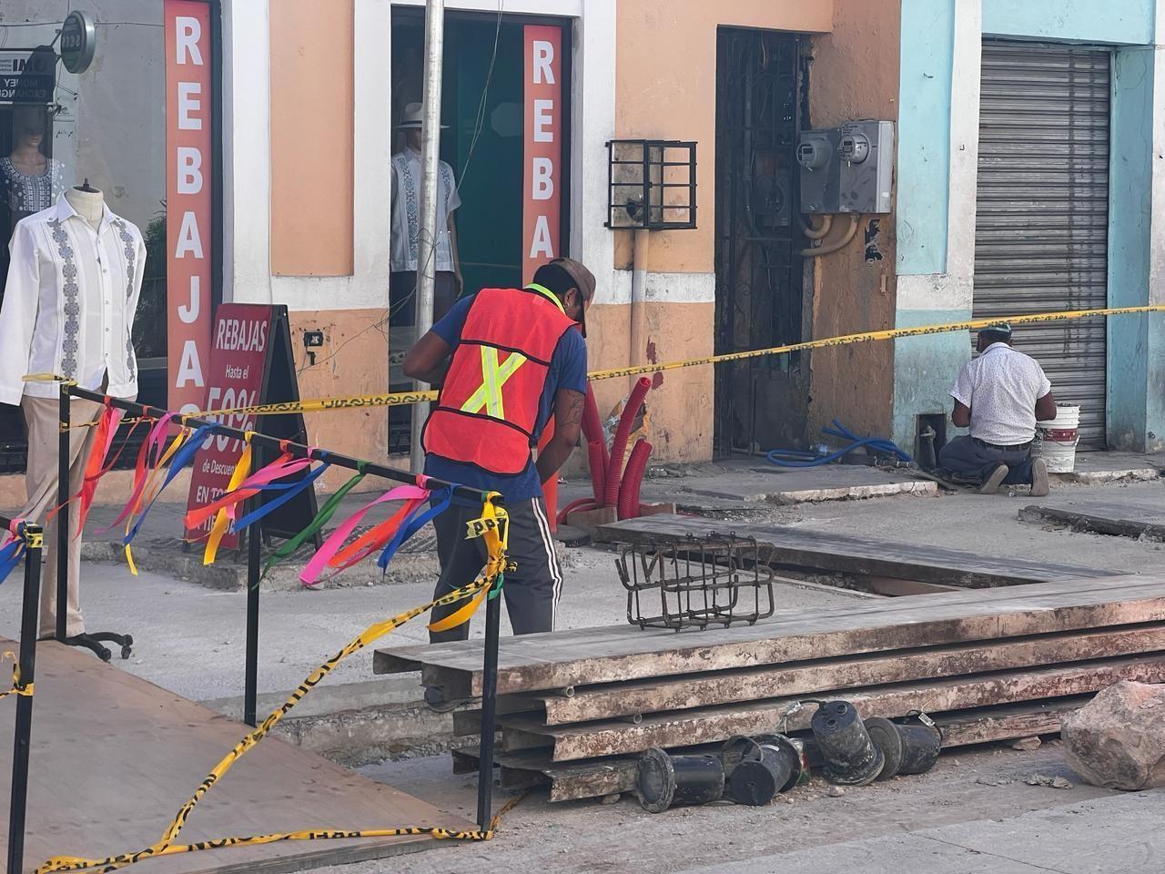 Albañiles en obra en la ciudad de Mérida. Foto: Héctor Guarepo