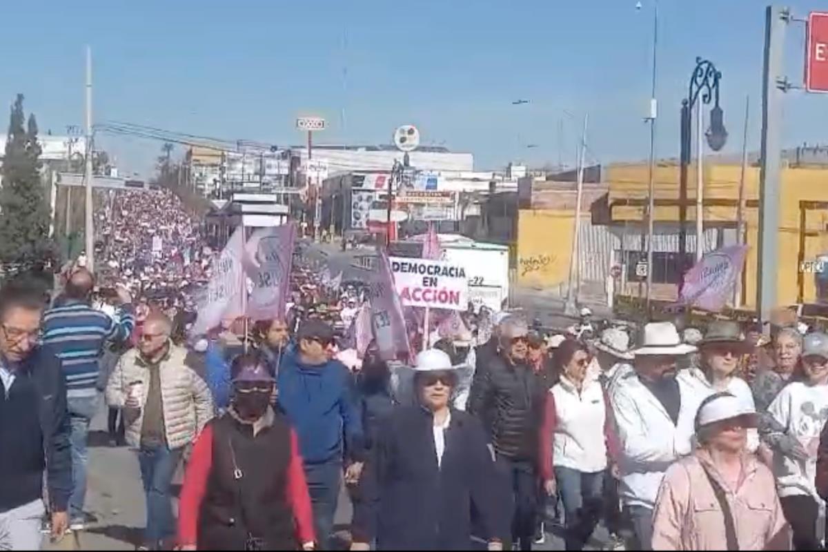 Personas asistentes a la protesta por la democracia en la ciudad de Chihuahua, Chihuahua, el 19 de febrero de 2024. Fuente: POSTA