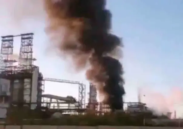 Dan amparo a refinería de Cadereyta... y se incendia