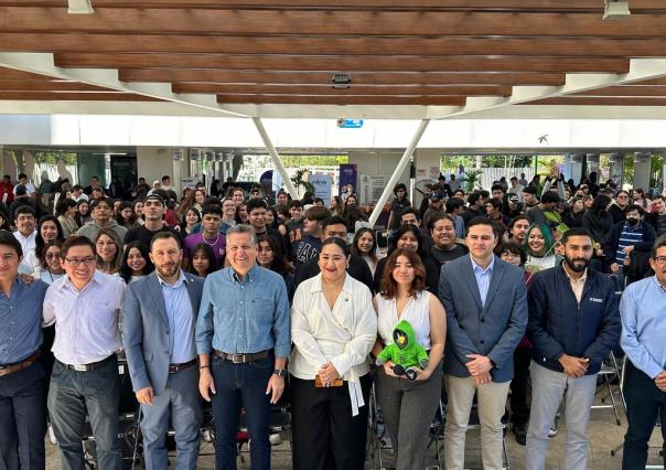 Programa “Ayuntamiento en mi Universidad” se presentó en el Tecmileno de Mérida