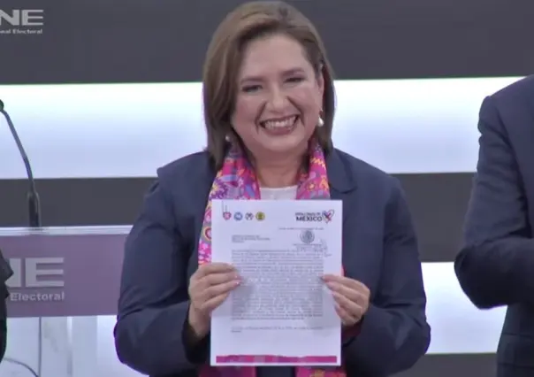 Se registra Xóchitl Gálvez ante el INE como candidata presidencial