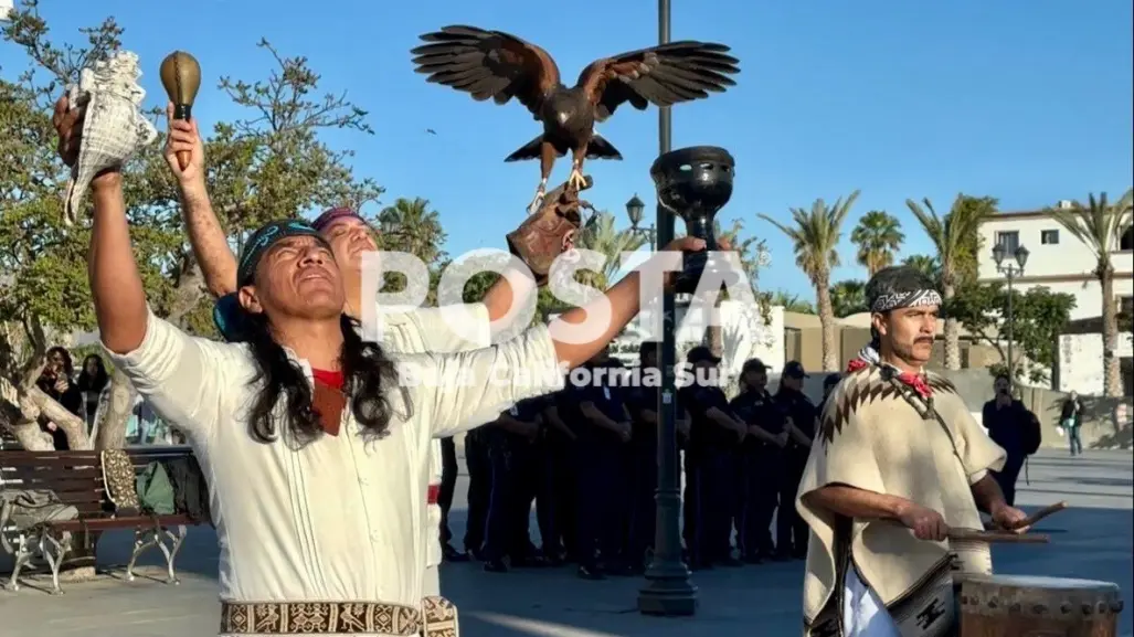 ‘Aperturan los 4 Rumbos’ frente al Palacio Municipal de Los Cabos